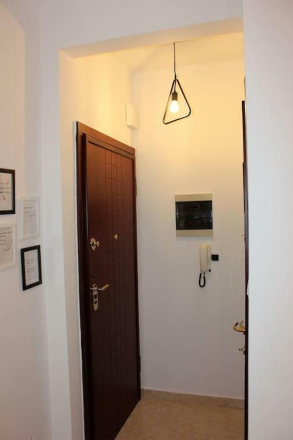 Central Studio! Fiber Wifi, Ac, Private, Self Check-In! Thessaloníki Luaran gambar
